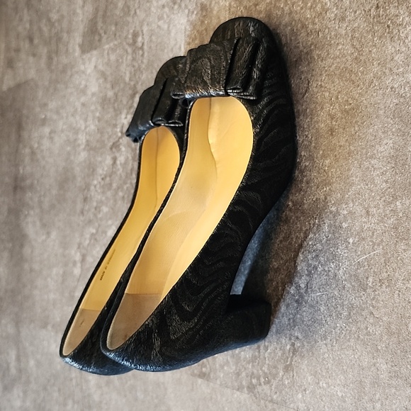 Peter Kaiser black subtle zebra print black and silver size 8 heel - Picture 2 of 5